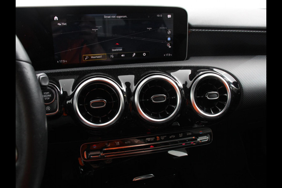 Mercedes-Benz A-Klasse 200 163pk Automaat Advantage Proressive Style Navigatie Virtual Cockpit Climate control Half leder Camera Parkeer Sensoren Lichtmetalen Velgen Cruise Control Stoelverwarming