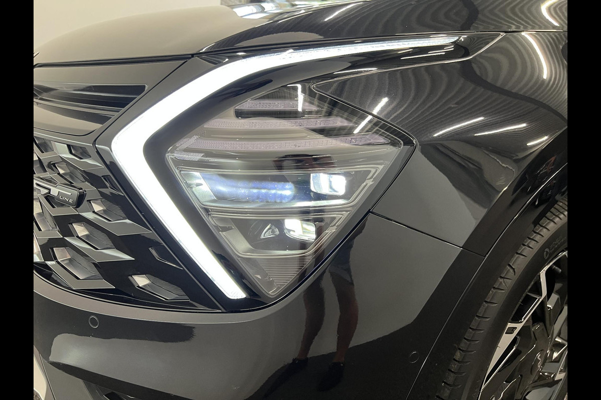 Kia Sportage 1.6 T-GDi Plug-in Hybrid AWD GT-PlusLine Panoramadak Navigatie Apple Carplay Android Auto 360 Camera Parkeersensoren Adaptive Cruise Control Stoel- en stuurverwarming Elektrische stoelen en achterklep Climate Control Lichtmetalen velgen