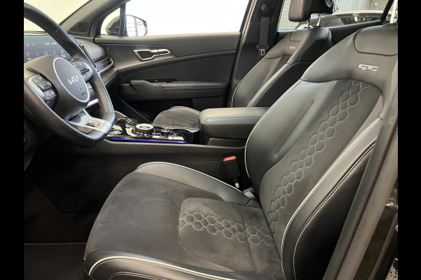 Kia Sportage 1.6 T-GDi Plug-in Hybrid AWD GT-PlusLine Panoramadak Navigatie Apple Carplay Android Auto 360 Camera Parkeersensoren Adaptive Cruise Control Stoel- en stuurverwarming Elektrische stoelen en achterklep Climate Control Lichtmetalen velgen