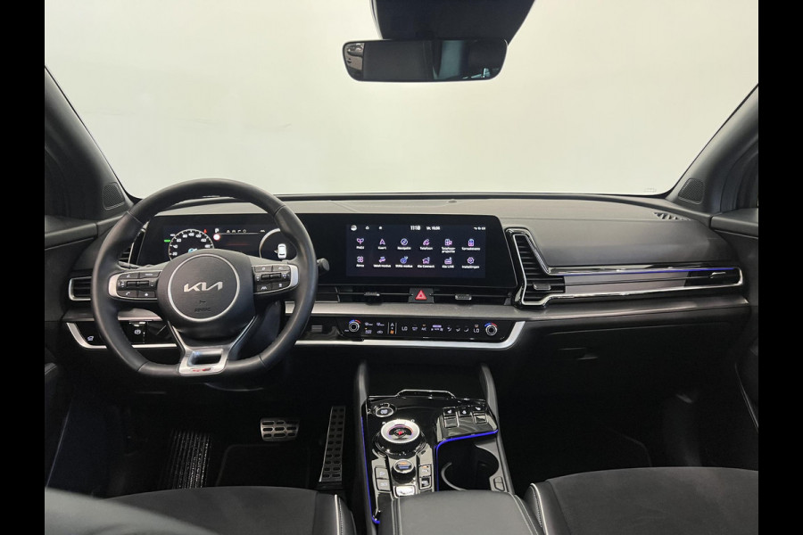Kia Sportage 1.6 T-GDi Plug-in Hybrid AWD GT-PlusLine Panoramadak Navigatie Apple Carplay Android Auto 360 Camera Parkeersensoren Adaptive Cruise Control Stoel- en stuurverwarming Elektrische stoelen en achterklep Climate Control Lichtmetalen velgen