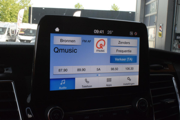 Ford Transit Custom 320 2.0 TDCI L2H1 Limited | Trekhaak | Apple Carplay | Cruise