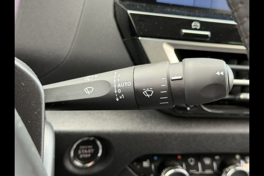 Citroën C4 1.2 VTR Sport 130PK | Camera achter | Stoelverwarming | Voorruit verwarming | Apple Carplay | Cruise control | Climate control