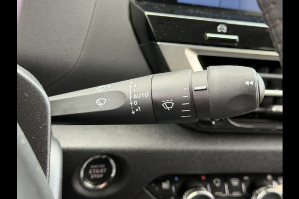 Citroën C4 1.2 VTR Sport 130PK | Camera achter | Stoelverwarming | Voorruit verwarming | Apple Carplay | Cruise control | Climate control
