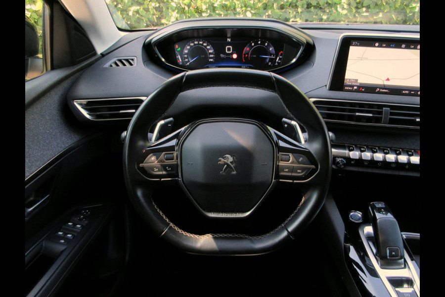 Peugeot 3008 1.2 PureTech Blue Lease Executive * Trekhaak * Navigatie *