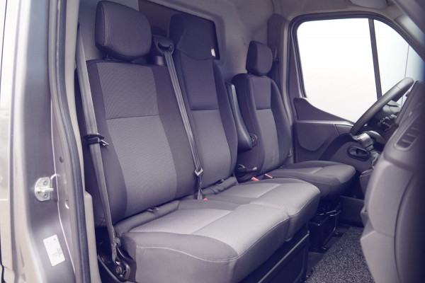 Renault Master T35 2.3 dCi 180 L2H2 DC Energy / Org. NL / Camera / Climate / EX. BTW