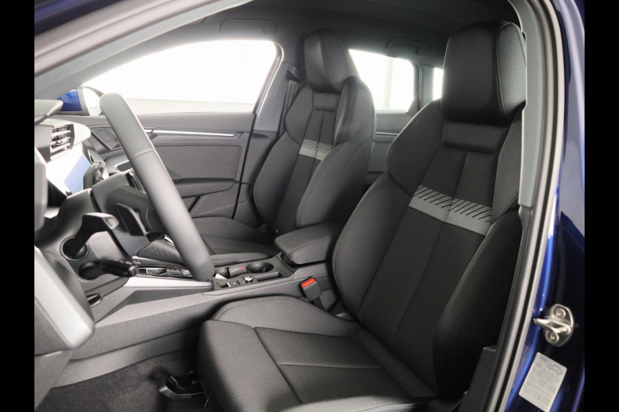 Audi A3 Sportback Pro Line 40 TFSI e 204 pk | Assis.pak Driving+Parking plus | Led v+a, dyna. knipper. achter | Sportstoelen zwarte stof | Apple carplay |