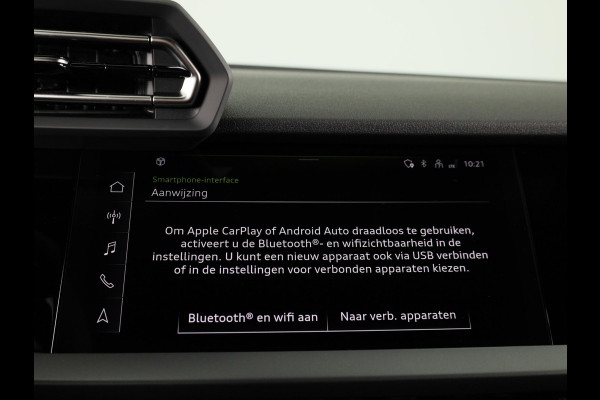 Audi A3 Sportback Pro Line 40 TFSI e 204 pk | Assis.pak Driving+Parking plus | Led v+a, dyna. knipper. achter | Sportstoelen zwarte stof | Apple carplay |
