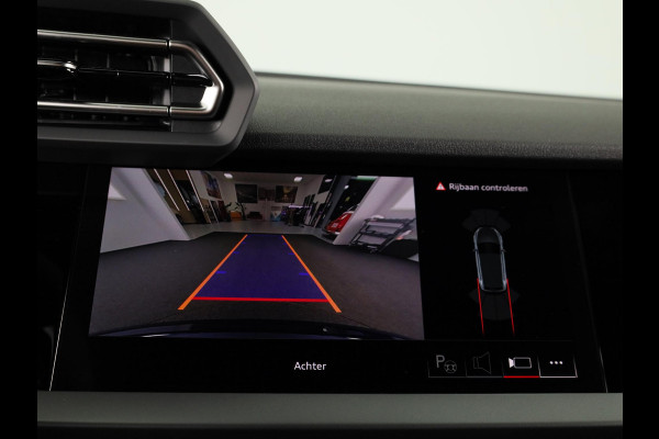 Audi A3 Sportback Pro Line 40 TFSI e 204 pk | Assis.pak Driving+Parking plus | Led v+a, dyna. knipper. achter | Sportstoelen zwarte stof | Apple carplay |