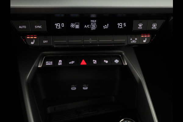 Audi A3 Sportback Pro Line 40 TFSI e 204 pk | Assis.pak Driving+Parking plus | Led v+a, dyna. knipper. achter | Sportstoelen zwarte stof | Apple carplay |