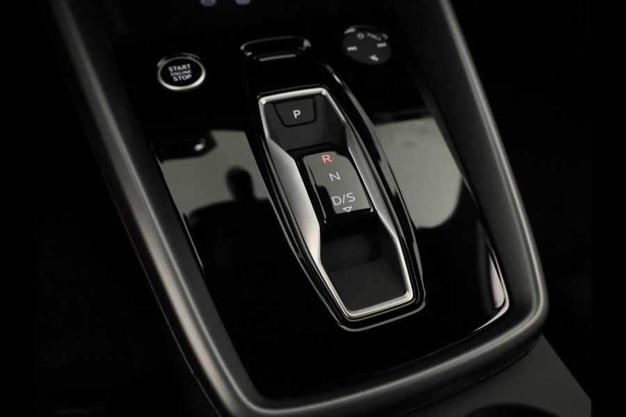 Audi A3 Sportback Pro Line 40 TFSI e 204 pk | Assis.pak Driving+Parking plus | Led v+a, dyna. knipper. achter | Sportstoelen zwarte stof | Apple carplay |