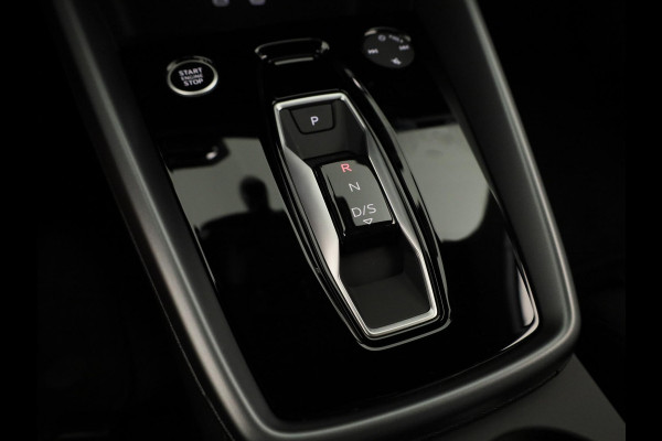 Audi A3 Sportback Pro Line 40 TFSI e 204 pk | Assis.pak Driving+Parking plus | Led v+a, dyna. knipper. achter | Sportstoelen zwarte stof | Apple carplay |