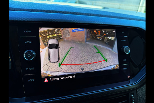 Volkswagen T-Cross 1.0 TSI Style Business Camera_Trekh_Carplay_ACC