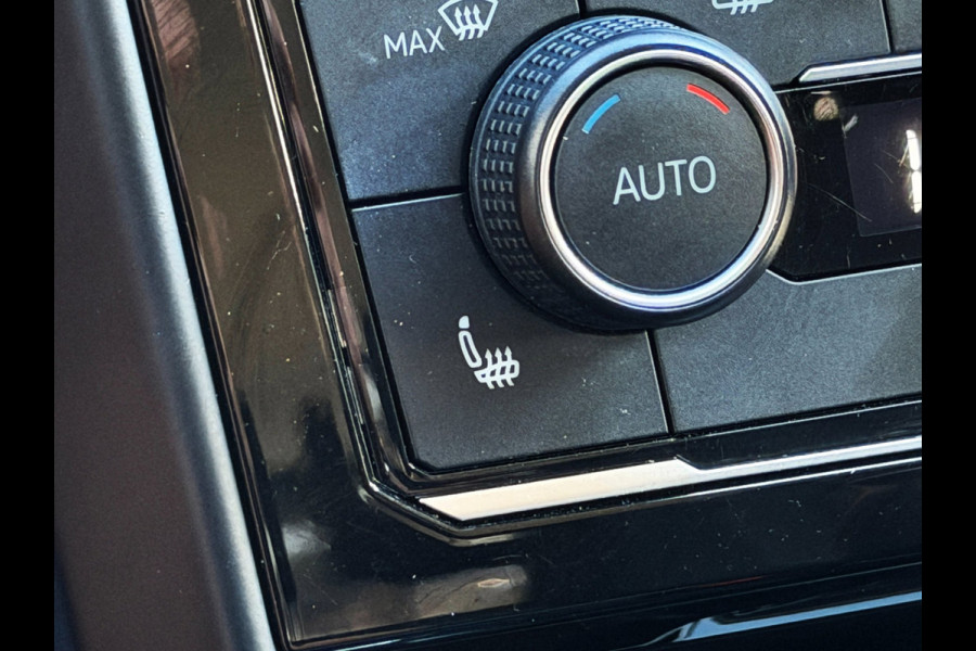 Volkswagen T-Cross 1.0 TSI Style Business Camera_Trekh_Carplay_ACC