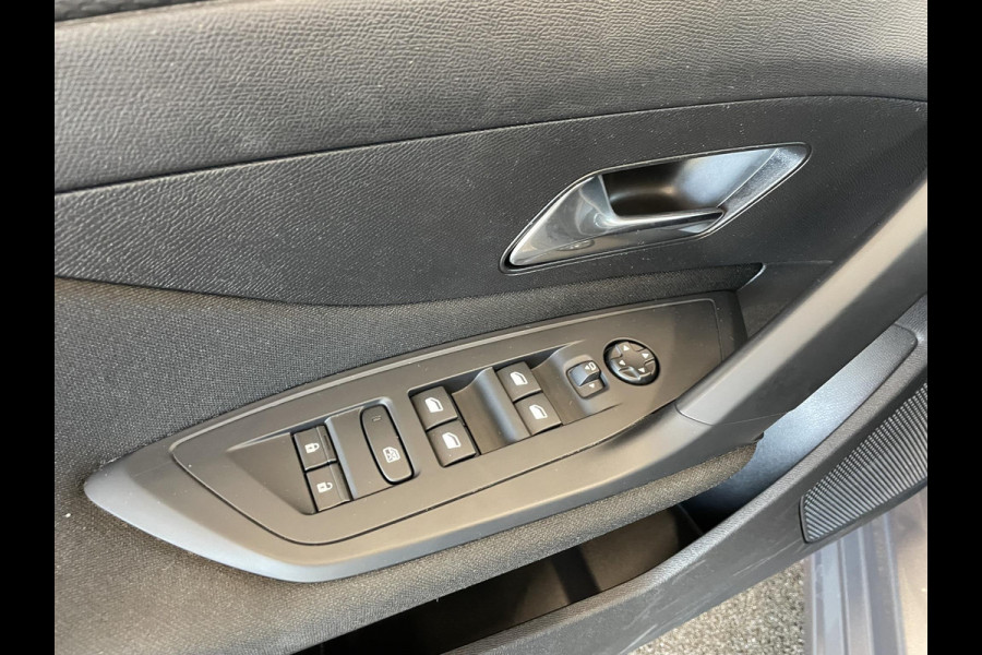Peugeot 308 SW 1.2 PureTech 130 PK SW S&S Allure Pack Climate Control Navigatiesysteem Parkeersensoren 16" lichtmetalen velgen Elektrisch inklapbare buitenspiegels