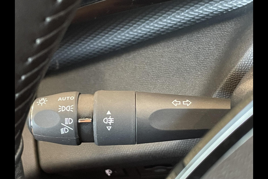Peugeot 308 SW 1.2 PureTech 130 PK SW S&S Allure Pack Climate Control Navigatiesysteem Parkeersensoren 16" lichtmetalen velgen Elektrisch inklapbare buitenspiegels