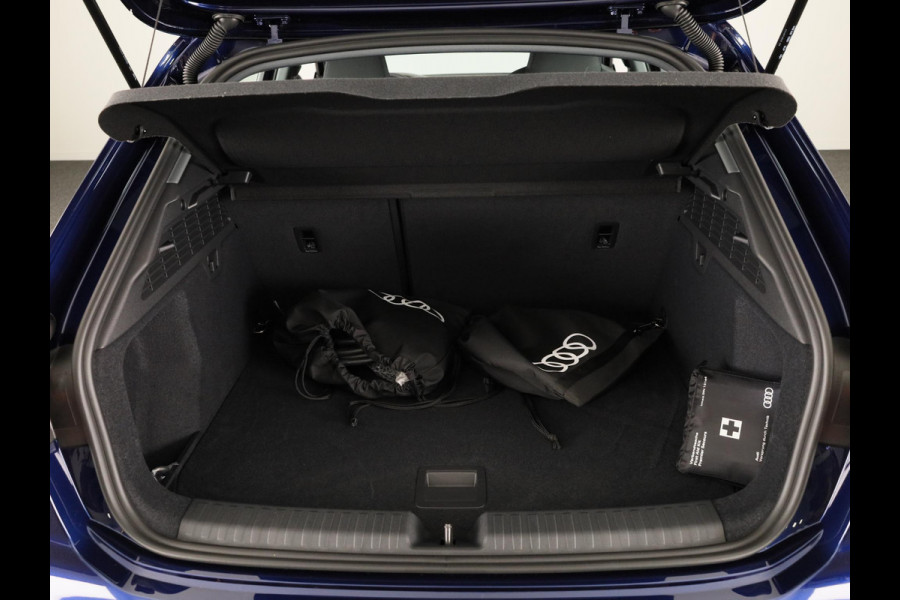 Audi A3 Sportback Pro Line 40 TFSI e 204 pk | Assis.pak Driving+Parking plus | Led v+a, dyna. knipper. achter | Sportstoelen zwarte stof | Apple carplay |