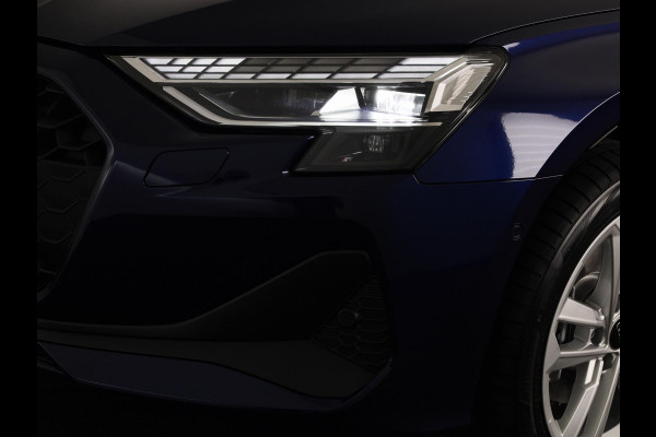 Audi A3 Sportback Pro Line 40 TFSI e 204 pk | Assis.pak Driving+Parking plus | Led v+a, dyna. knipper. achter | Sportstoelen zwarte stof | Apple carplay |