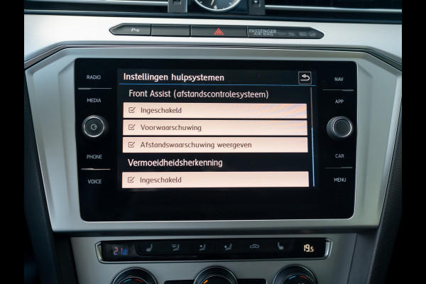 Volkswagen Passat Variant 1.4 TSI ACT Comfortline Business | Trekhaak afnb. | Camera | Led Koplampen | Stoelverwarming | Prijs Rijklaar!!