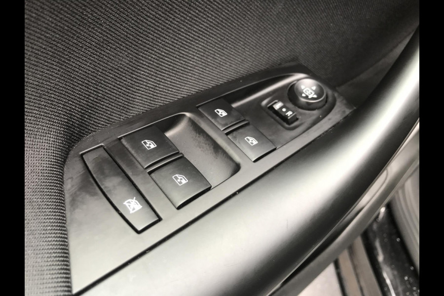 Opel Astra 1.2 Edition Navi Camera