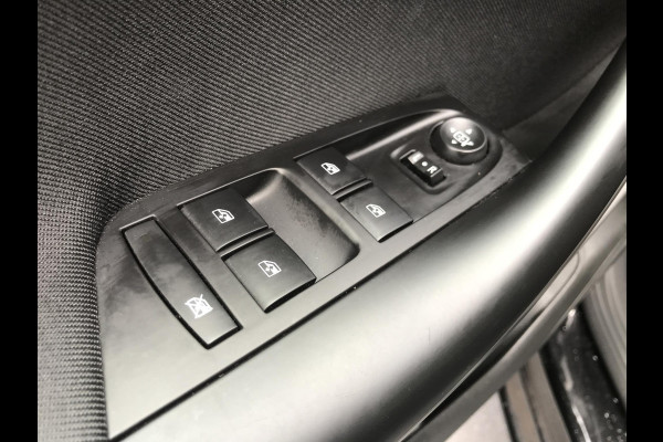 Opel Astra 1.2 Edition Navi Camera