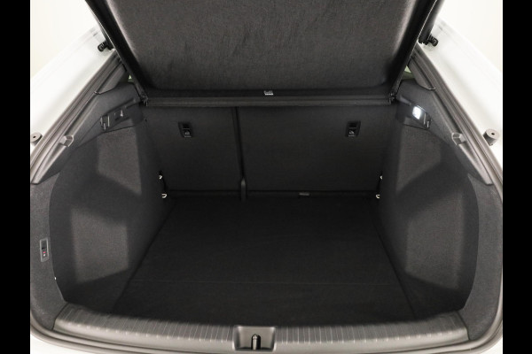 Audi Q4 Sportback e-tron 45 S edition Competition 82 kWh 286 pk | Assistentiepakket plus | Trekhaak | Ambient lichtpakket | Optiekpakket zwart plus |