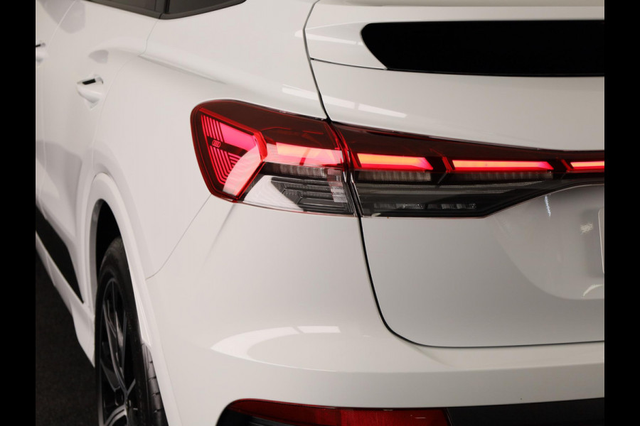 Audi Q4 Sportback e-tron 45 S edition Competition 82 kWh 286 pk | Assistentiepakket plus | Trekhaak | Ambient lichtpakket | Optiekpakket zwart plus |