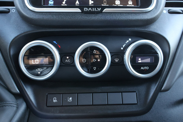 Iveco Daily 40C18 Hi-Matic Bakwagen met Laadklep