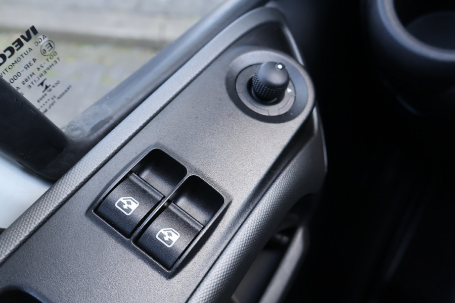 Iveco Daily 40C18 Hi-Matic Bakwagen met Laadklep