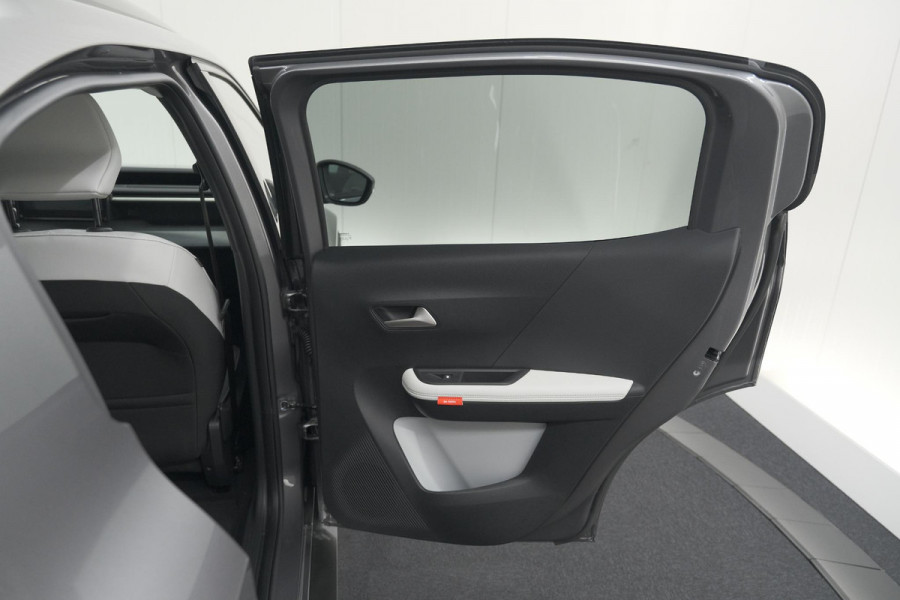 Citroën Ë-C3 Aircross Plus 113pk Extended Range 54 kWh | 11 KW Lader | Camera | Apple CarPlay | Parkeersensoren