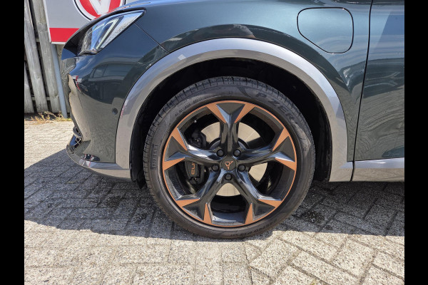 CUPRA Formentor 1.4 e-Hybrid VZ Performance 19"/Panoramadak/Virtual cockpit/Dodehoek/Lane Assist/Keyless/Camera/PDC v+a