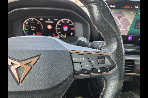 CUPRA Formentor 1.4 e-Hybrid VZ Performance 19"/Panoramadak/Virtual cockpit/Dodehoek/Lane Assist/Keyless/Camera/PDC v+a