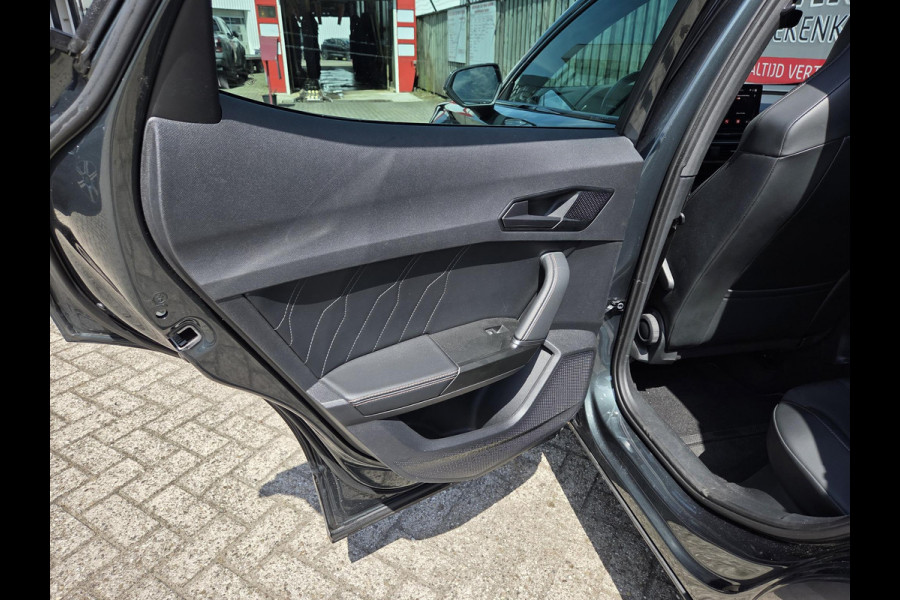 CUPRA Formentor 1.4 e-Hybrid VZ Performance 19"/Panoramadak/Virtual cockpit/Dodehoek/Lane Assist/Keyless/Camera/PDC v+a