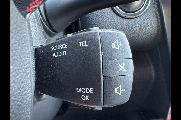 Renault Kadjar 1.3 TCe Black Edition Automaat Camera Carplay Clima Cruise Stoelverw. Leder/Alcantara