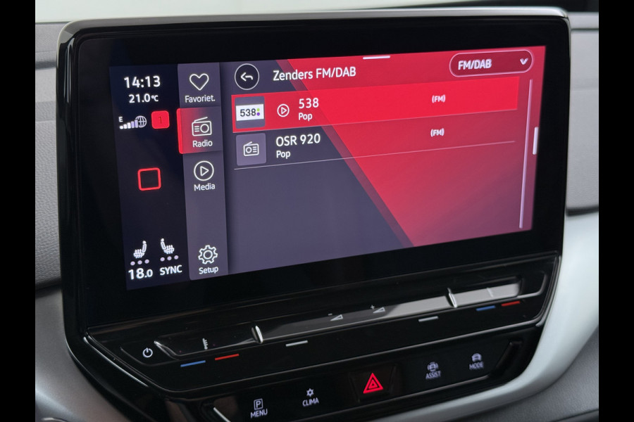 Volkswagen ID.4 First 82kWh SOH 92% Stuur+Stoelverwarming Camera Adap.Cruise Apple Carplay/Android Auto Navi Ecc Geluidsisolerend glas DAB Lmv 20" Front assist Rijstrooksensor WiFi