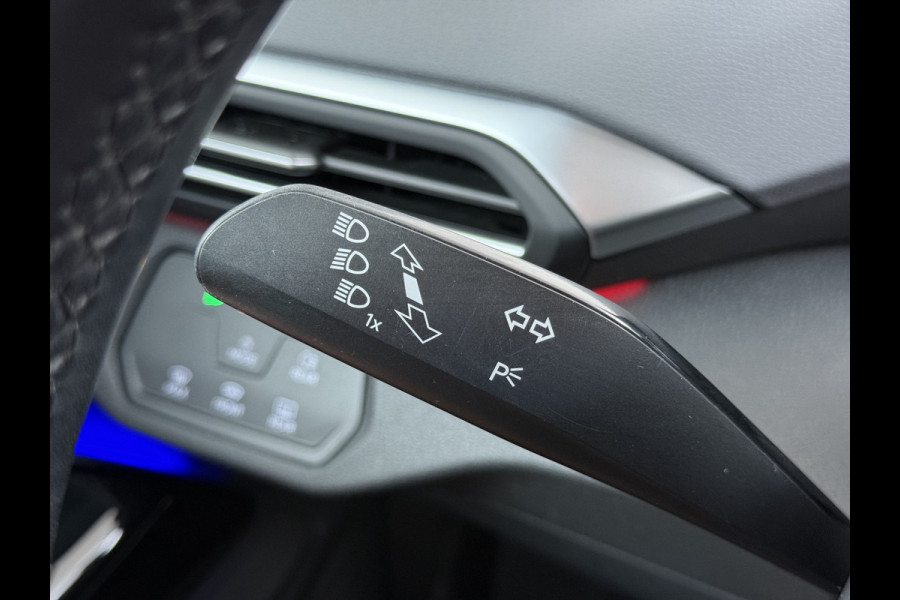 Volkswagen ID.4 First 82kWh SOH 92% Stuur+Stoelverwarming Camera Adap.Cruise Apple Carplay/Android Auto Navi Ecc Geluidsisolerend glas DAB Lmv 20" Front assist Rijstrooksensor WiFi