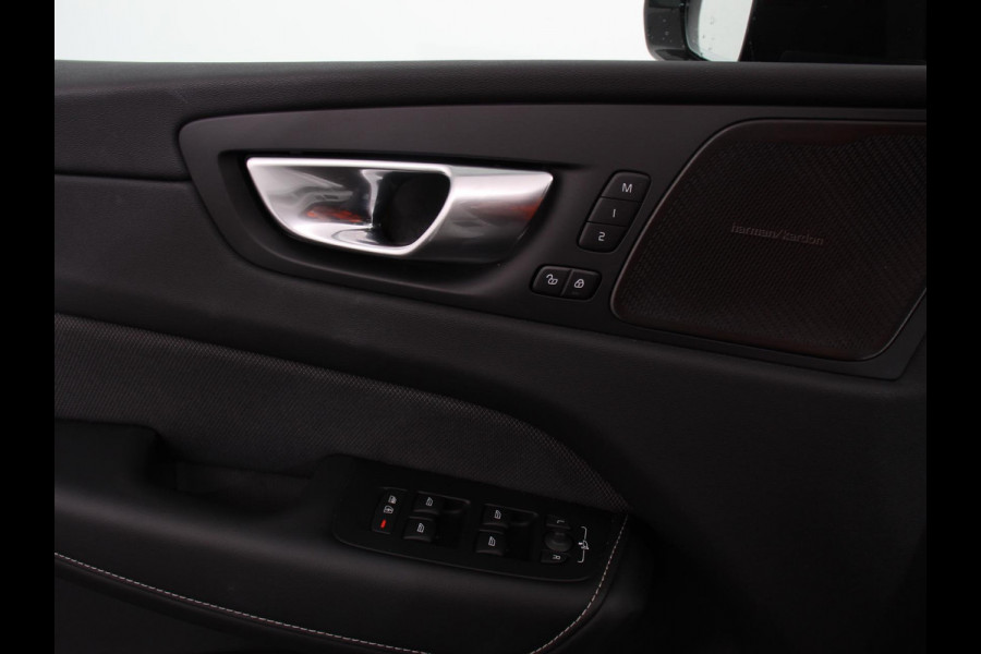 Volvo XC60 2.0 T6 Plug-in hybrid AWD Automaat Plus Dark Adaptieve cruise control Leder Navigatie Google Harman Kardon Panorama dak Lichtmetalen Velgen Dab Stoelverwarming Camera 360 Led Climate control Apple Carplay/ Android Auto