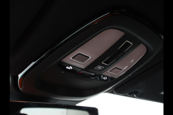 Volvo XC60 2.0 T6 Plug-in hybrid AWD Automaat Plus Dark Adaptieve cruise control Leder Navigatie Google Harman Kardon Panorama dak Lichtmetalen Velgen Dab Stoelverwarming Camera 360 Led Climate control Apple Carplay/ Android Auto