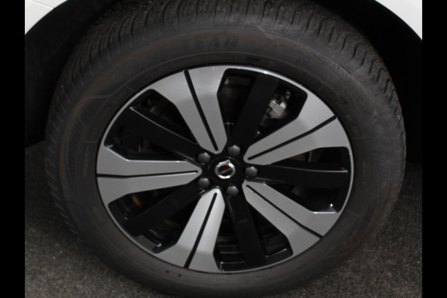Volvo XC60 2.0 T6 Plug-in hybrid AWD Automaat Plus Dark Adaptieve cruise control Leder Navigatie Google Harman Kardon Panorama dak Lichtmetalen Velgen Dab Stoelverwarming Camera 360 Led Climate control Apple Carplay/ Android Auto