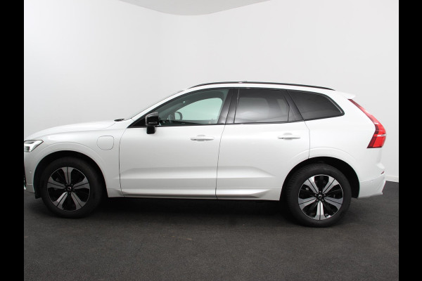 Volvo XC60 2.0 T6 Plug-in hybrid AWD Automaat Plus Dark Adaptieve cruise control Leder Navigatie Google Harman Kardon Panorama dak Lichtmetalen Velgen Dab Stoelverwarming Camera 360 Led Climate control Apple Carplay/ Android Auto