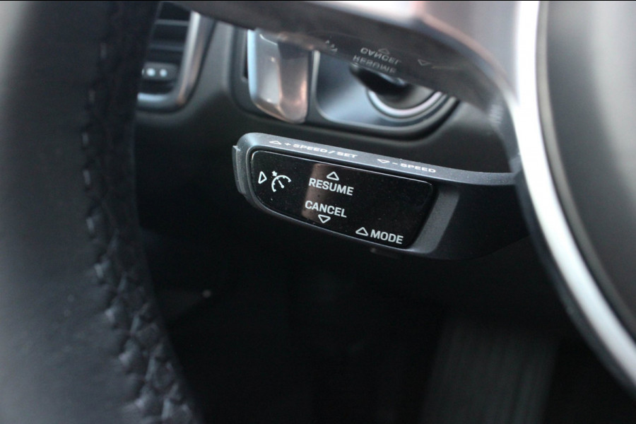 Porsche Cayenne 3.0 E-Hybrid FULL BLACK / PANO-DAK / SPORT CHRONO / LUCHTVERING / TREKHAAK / NAVIGATIE/ONDERHOUDSHISTORY / CARPLAY