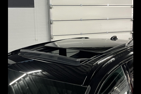 Volvo XC60 2.0 T6 Plug-in hybrid AWD Plus Dark Trekhaak | Open dak | Adaptive cruise control | Stoel-/stuur verwarming | 22"wielen | Carplay | Google