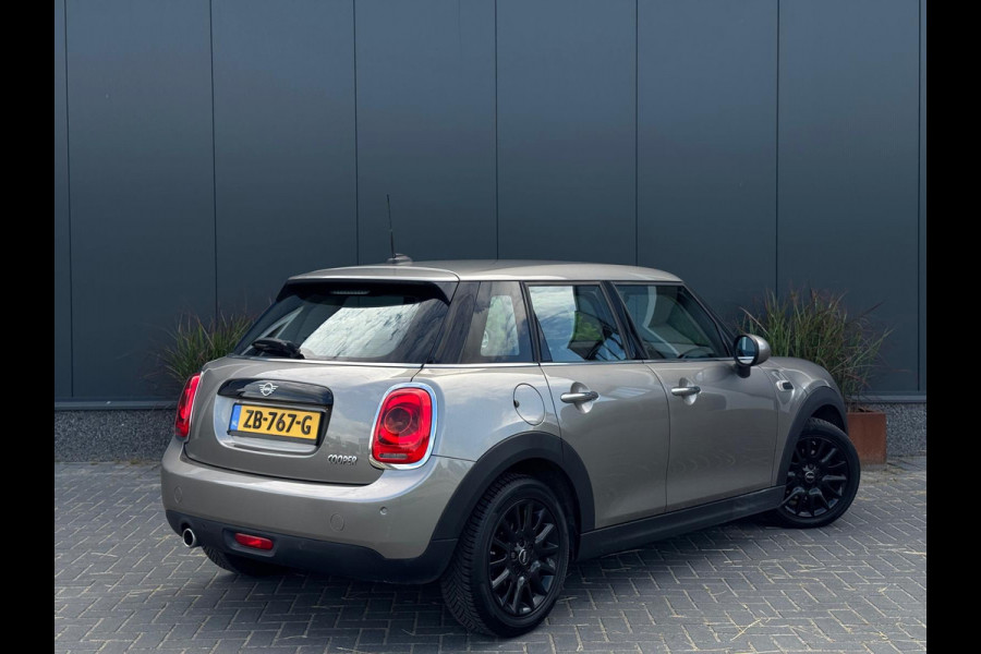 MINI 5-deurs 1.5 Cooper Business Edition ORG NL | SPORTVELGEN | CLIMATE | CRUISE CONTROL | MF STUUR