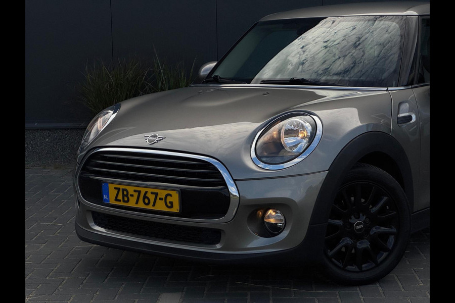 MINI 5-deurs 1.5 Cooper Business Edition ORG NL | SPORTVELGEN | CLIMATE | CRUISE CONTROL | MF STUUR