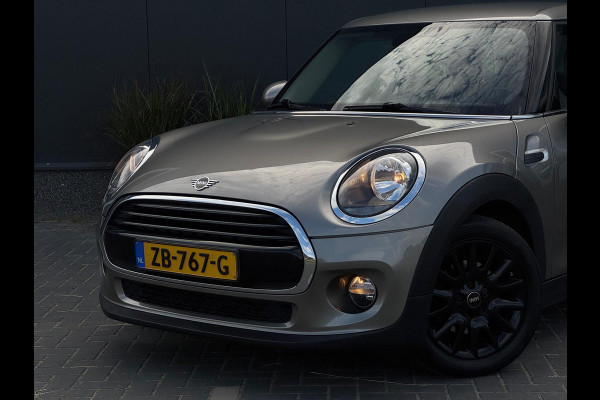 MINI 5-deurs 1.5 Cooper Business Edition ORG NL | SPORTVELGEN | CLIMATE | CRUISE CONTROL | MF STUUR