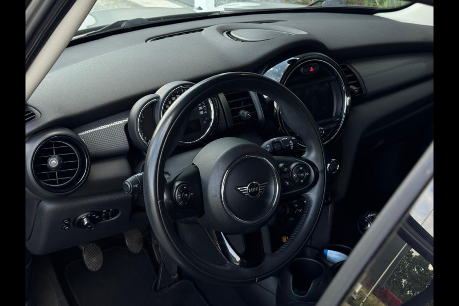 MINI 5-deurs 1.5 Cooper Business Edition ORG NL | SPORTVELGEN | CLIMATE | CRUISE CONTROL | MF STUUR