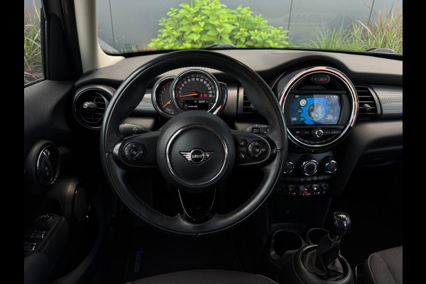 MINI 5-deurs 1.5 Cooper Business Edition ORG NL | SPORTVELGEN | CLIMATE | CRUISE CONTROL | MF STUUR