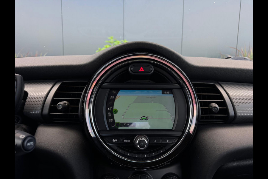 MINI 5-deurs 1.5 Cooper Business Edition ORG NL | SPORTVELGEN | CLIMATE | CRUISE CONTROL | MF STUUR