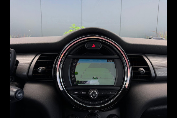 MINI 5-deurs 1.5 Cooper Business Edition ORG NL | SPORTVELGEN | CLIMATE | CRUISE CONTROL | MF STUUR