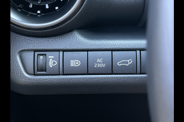 Toyota C-HR 2.0 Plug-in Hybrid 220 First Edition | ACC | Premium LED | Camera | Dodehoek