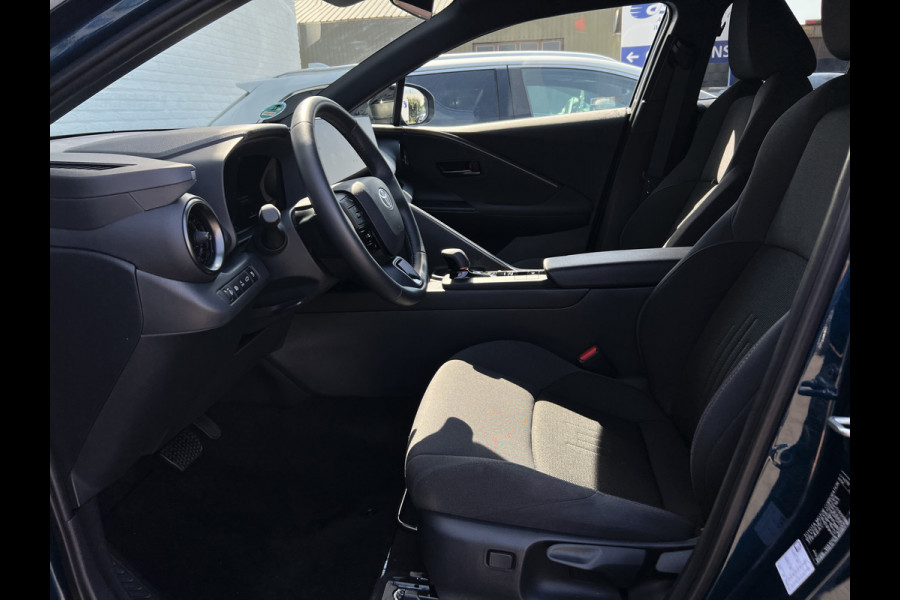 Toyota C-HR 2.0 Plug-in Hybrid 220 First Edition | ACC | Premium LED | Camera | Dodehoek